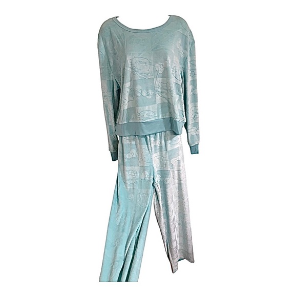 Hello Kitty blue velour hello kitty monogram printed top & pant set size large - Picture 3 of 16